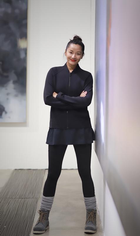 48岁瞿颖脸庞超模气场,47岁瞿颖为什么发福了