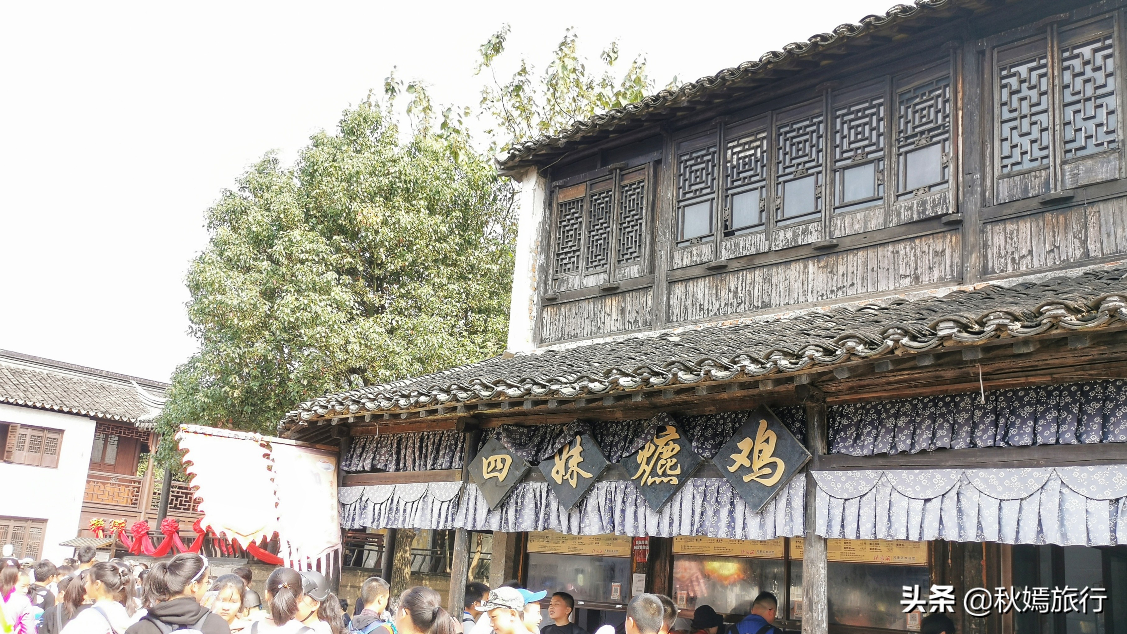 这座华东地区最大的湿地公园，拥有一千多亩芦苇荡，游客络绎不绝