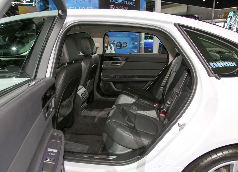 捷豹xfl2.0油耗高什么原因,捷豹xfl颜值