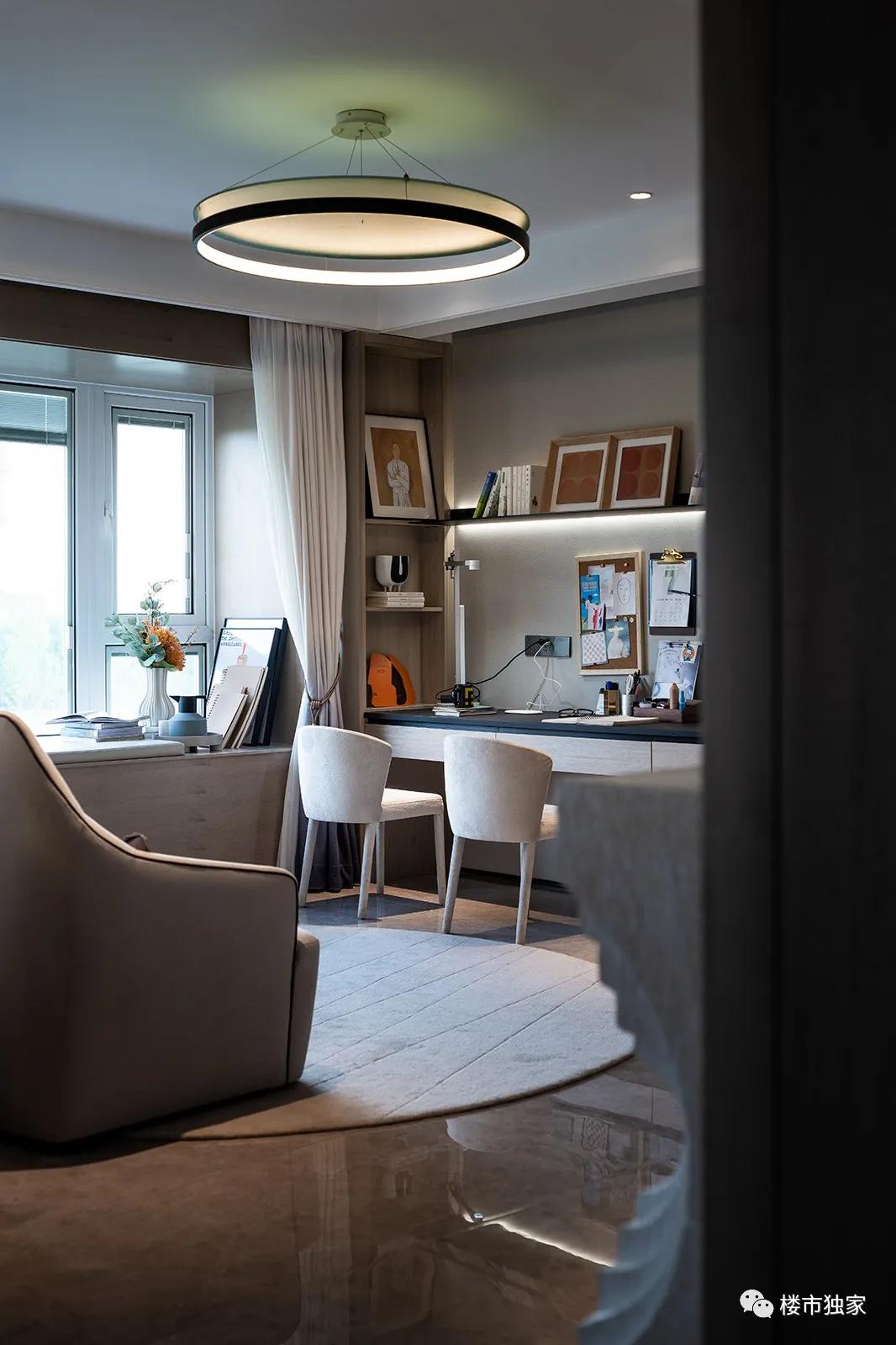 虹桥万科一线湖景房,万科145平叠墅