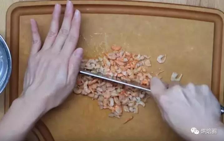 超好吃的广式萝卜糕附教程,现成萝卜糕怎么煎