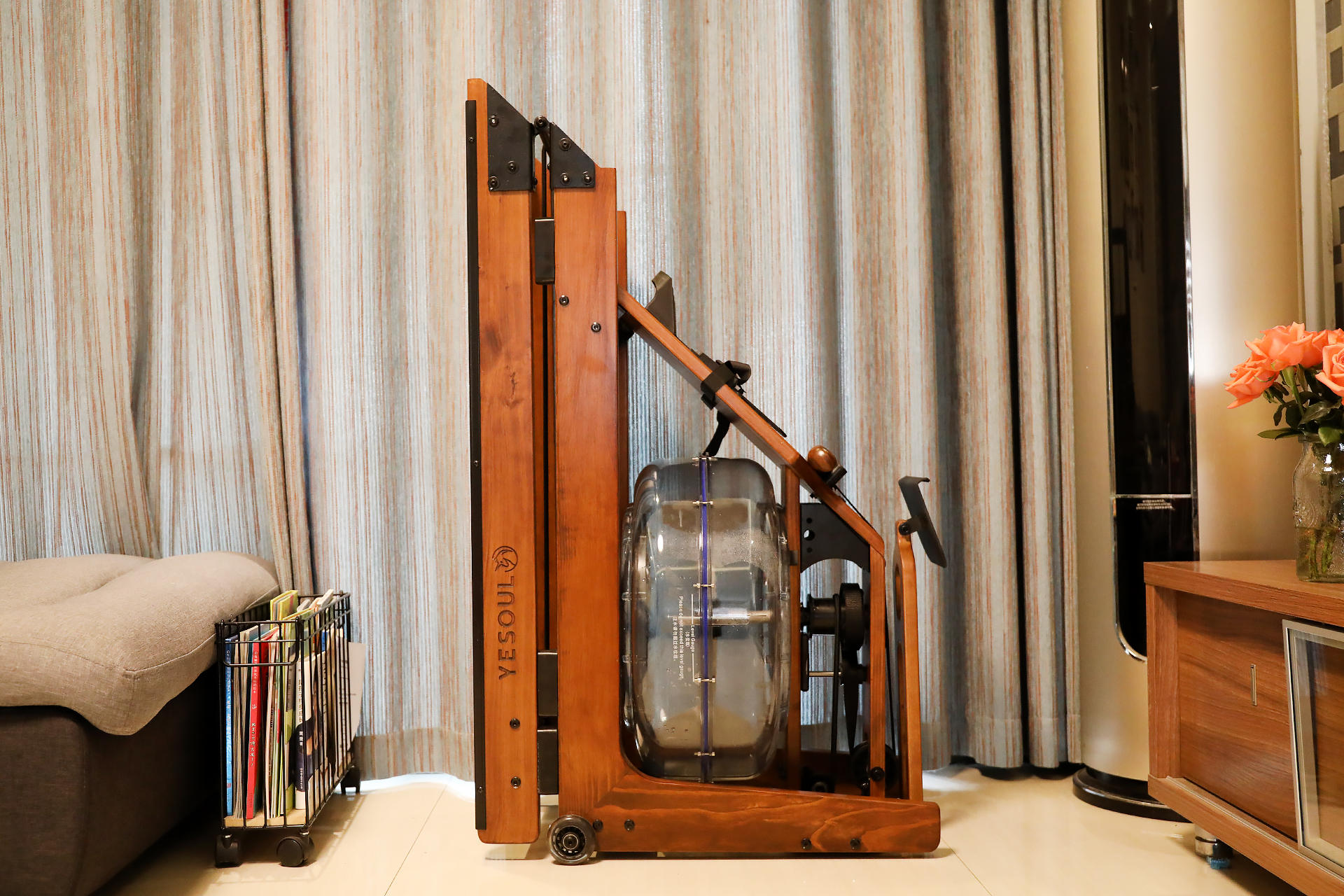 划船机30分钟燃脂训练方法,水阻划船机初学者应该怎么选择