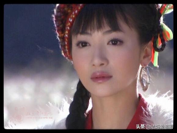 杨紫同款发型双麻花辫子,杨紫同款发型短发麻花辫