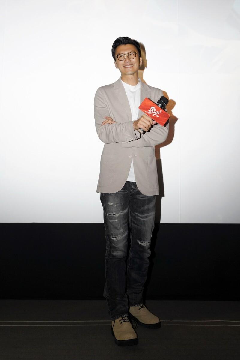 谢霆锋穿搭牛仔裤,谢霆锋复古牛仔穿搭