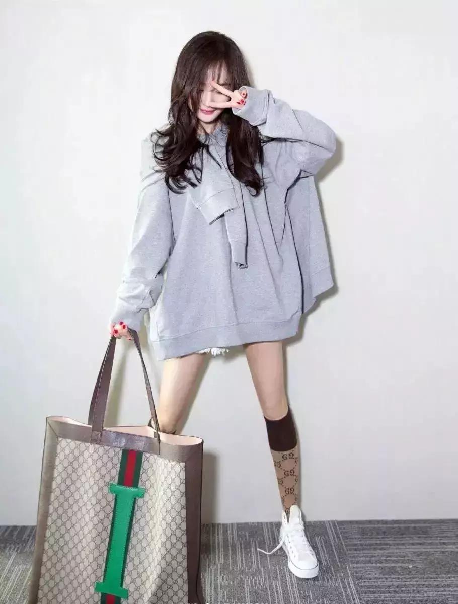 洋气减龄学院风,秋季学院风叠穿甜美穿搭教程来啦