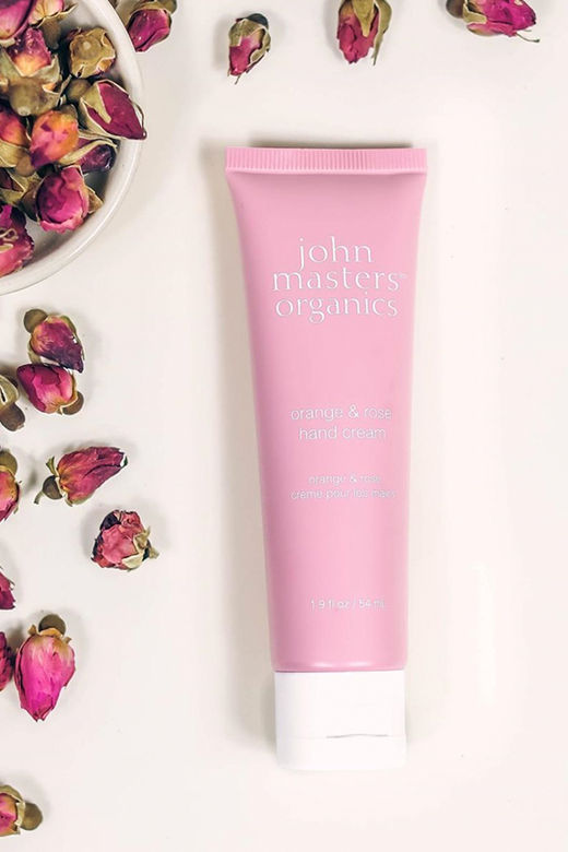 冬季手干燥起皮护手霜推荐,手干燥黑黄护手霜哪个好用