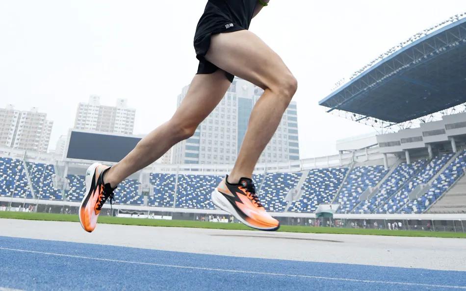 361跑鞋推荐前十名性价比高,361顶尖跑鞋有哪些