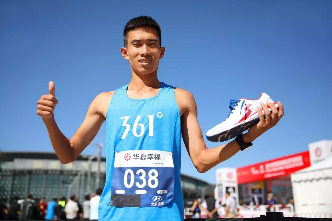 当今最快的跑鞋系列：来看“王者”们都穿什么战靴？