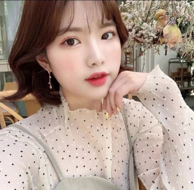 适合微胖女生的短发发型多种多样,适合微胖女生的短发发型