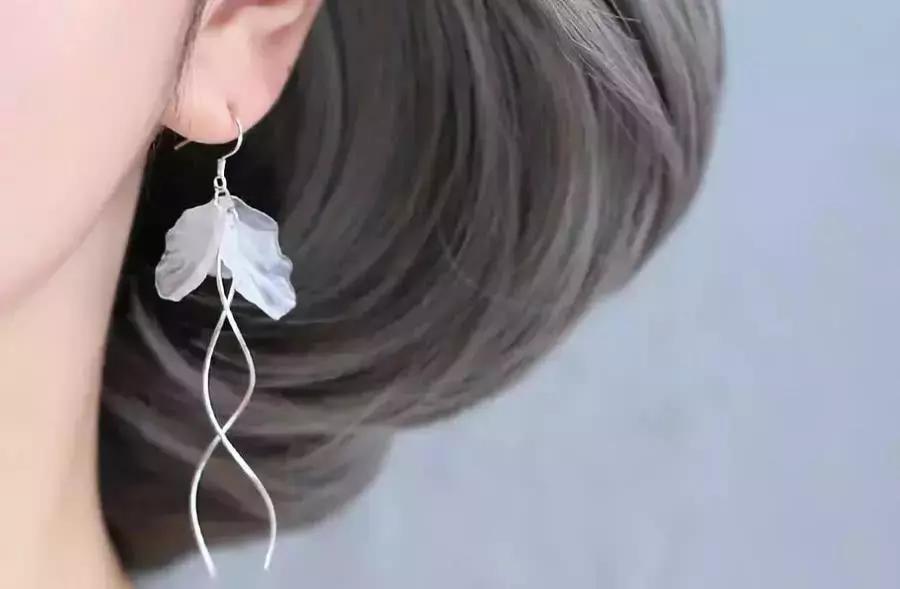 小钻戒指耳饰轻奢小众高级感,项链戒指耳环三件套