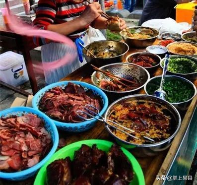 广西桂林阳朔西街小吃天下第一饼,阳朔西街有名小吃