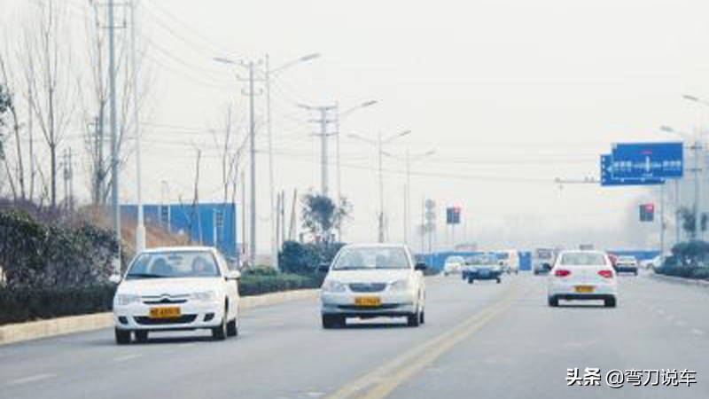 科三刹车正确踩法图解,科三拐弯或者掉头离合刹车怎么踩