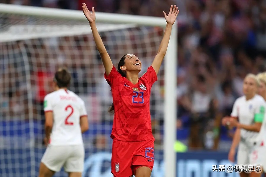 球员进球都有标志性庆祝动作,史上最有影响力的庆祝动作