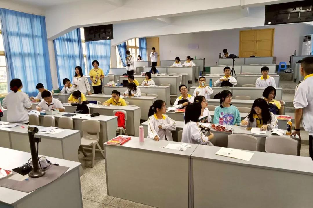 心之所向光之所聚——连江一中学生会纳新活动