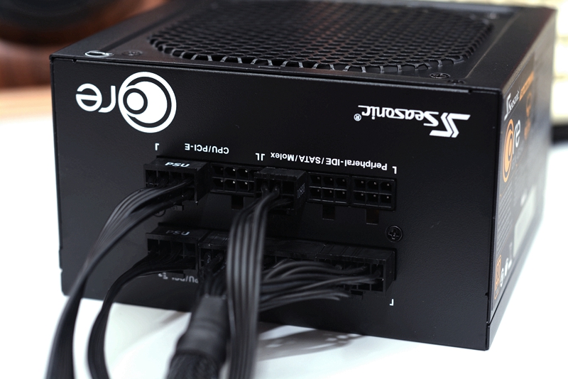 电脑的“心脏”不能马虎，换了新电源，谈谈高塔机箱走线