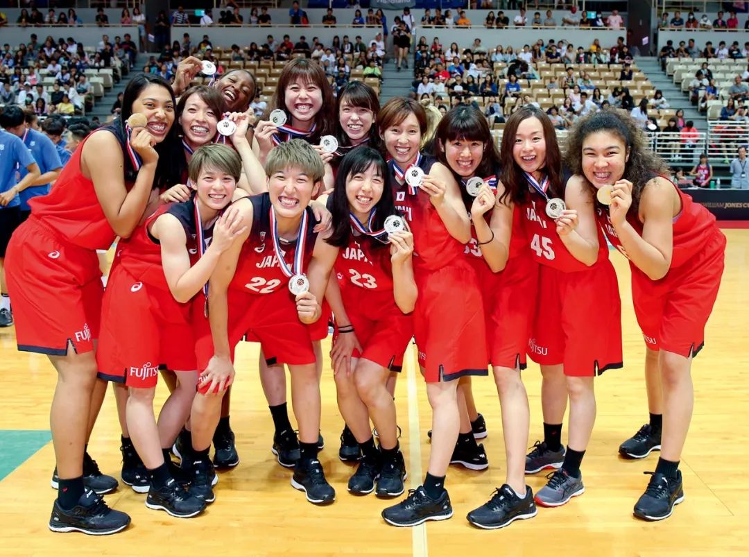 比神仙打架更厉害的形容词,比神仙还厉害的还有什么