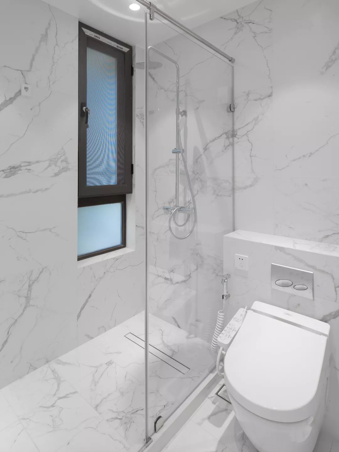 壁挂式马桶卫生间预留尺寸,什么样的卫生间适合壁挂马桶