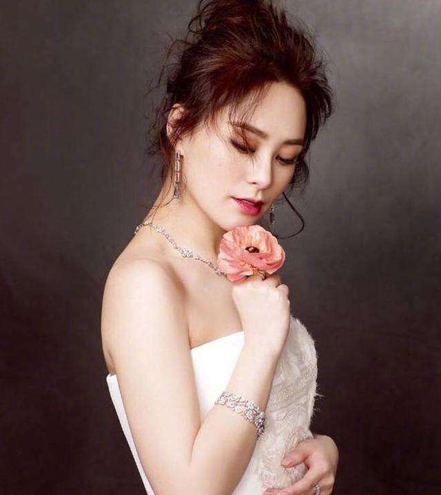 陈冠希谢霆锋对比照片,陈冠希与谢霆锋近照对比