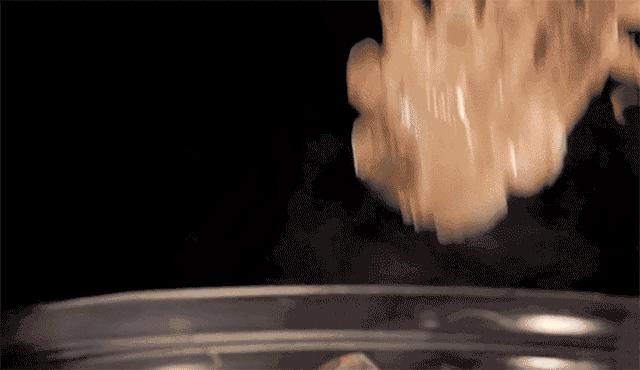 澳门有名的百年老店,澳门官也街老字号经营之道