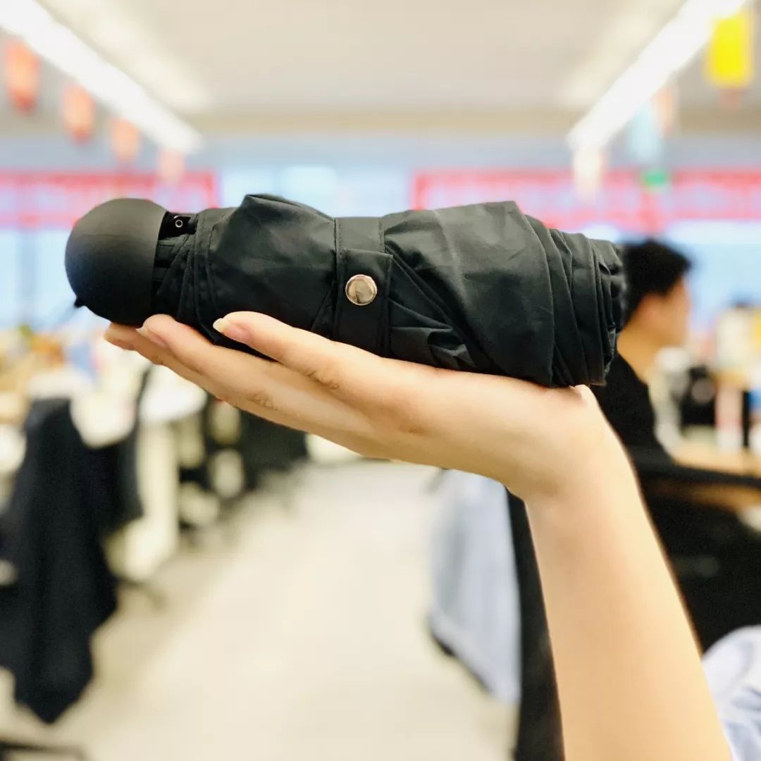 你的同伴已经悄悄在用消光纱五折晴雨伞了