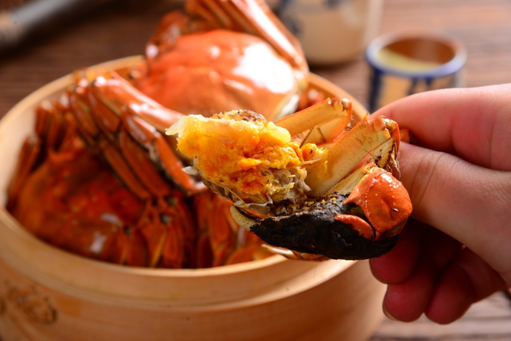 金秋蟹正确吃法,大闸蟹正确的吃蟹方法