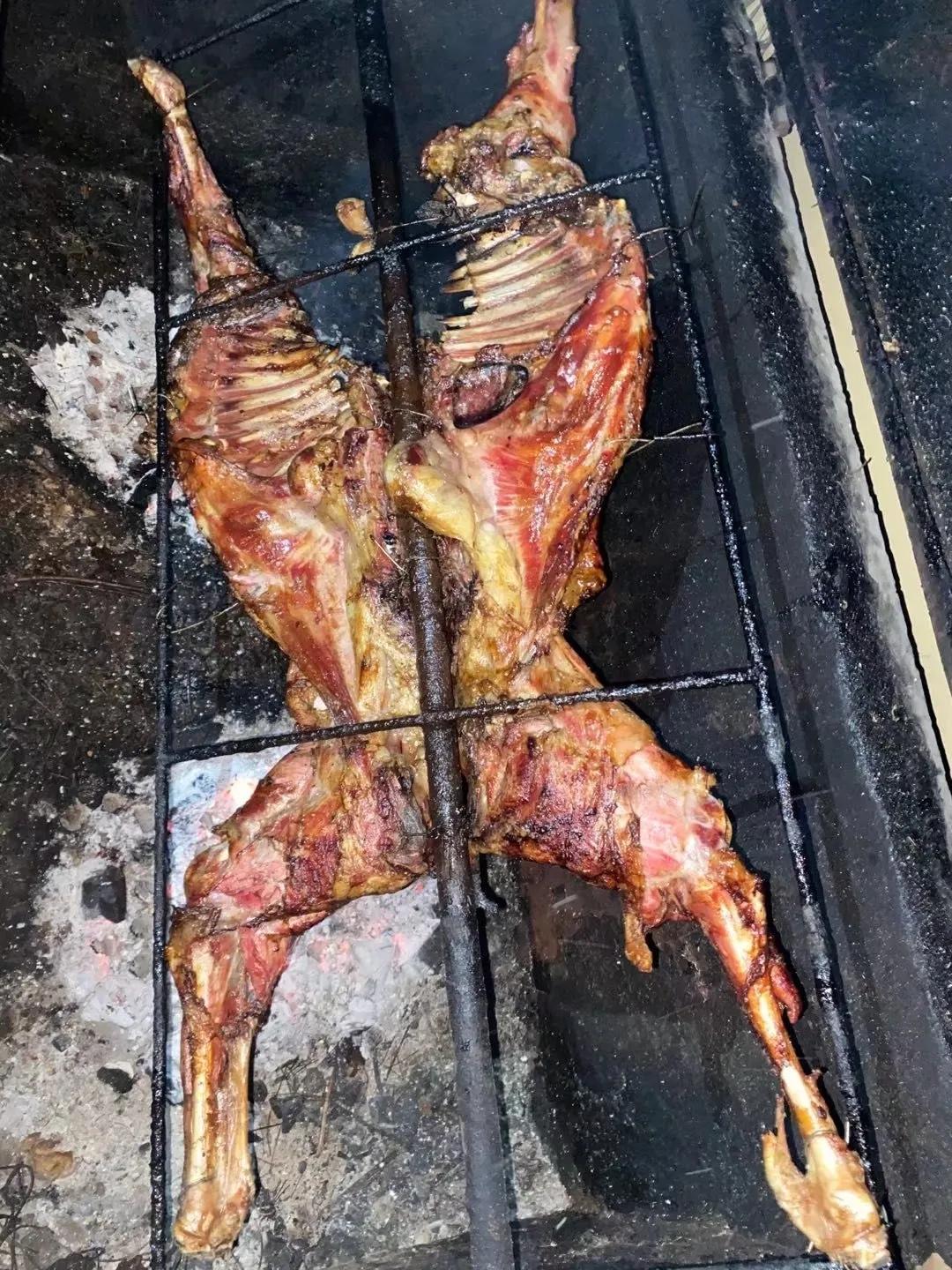 曲阜九仙山烤全羊,五莲九仙山风景区烤羊