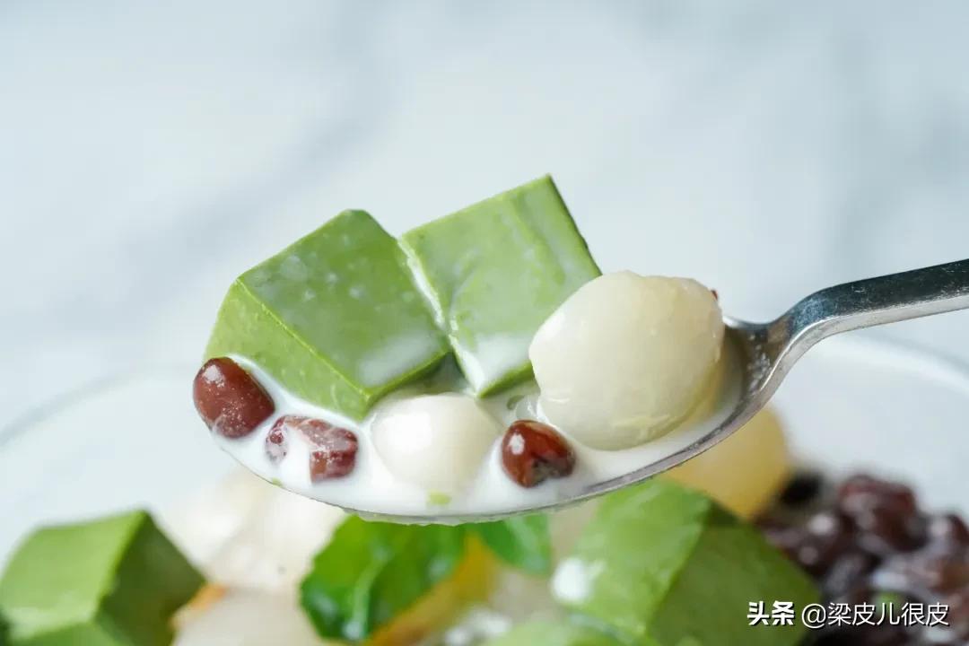 我的理想是开一家甜品店,等我老了想开一间甜品店