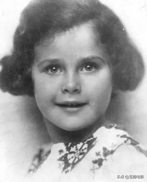 首位全裸出镜，这好莱坞*星艳**竟是wifi之母《*物尤**：海蒂·拉玛传》