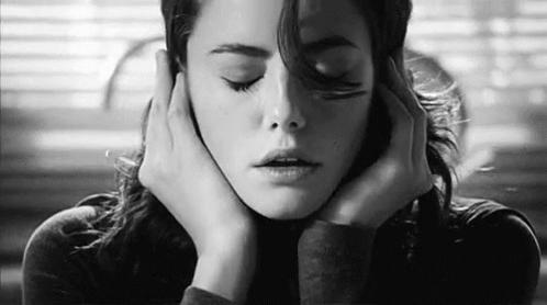 Icantstandit可不是“我站不住了”！理解错会很尴尬...