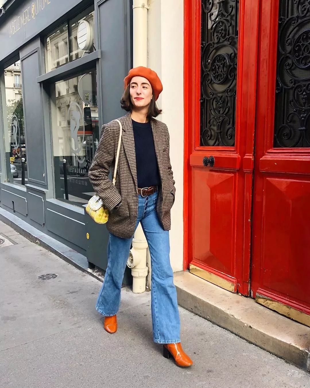 今年秋冬流行的南瓜色,2020年南瓜色是流行色吗