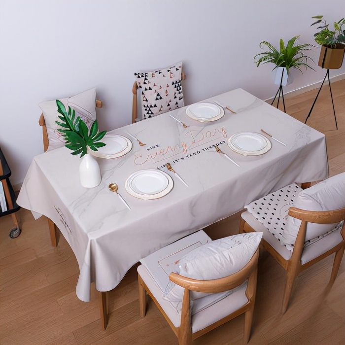 选择好看好搭桌布技巧,桌布的选择方法和搭配