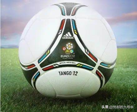 历届欧洲杯用球哪个好看,历届欧洲杯用什么球鞋品牌