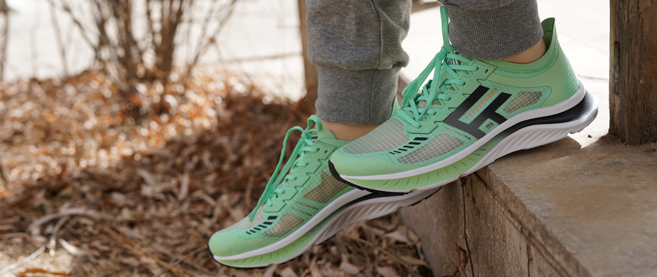 freetie云弹轻跑鞋pro测评,freetie加厚海绵透气鞋垫