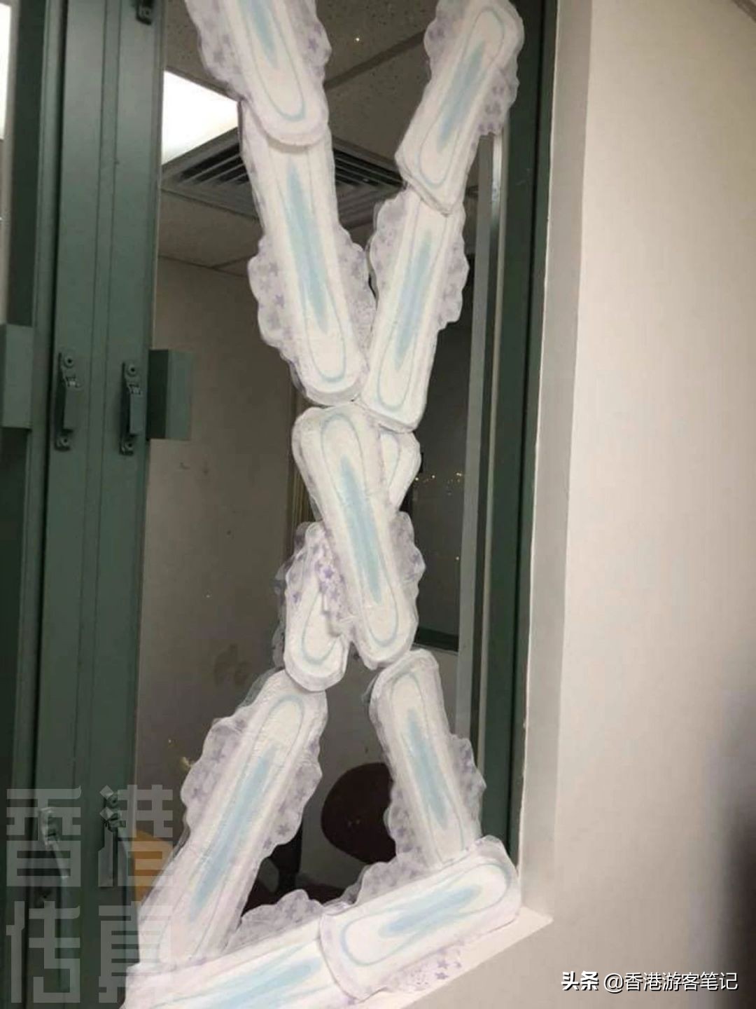 有荧光剂的姨妈巾的危害,姨妈巾里面的晶体有毒吗