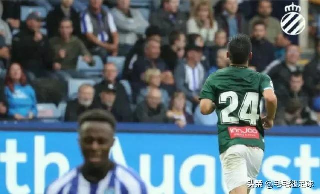 武磊鬼魅跑位斩获首球,武磊破门全场高喊武磊