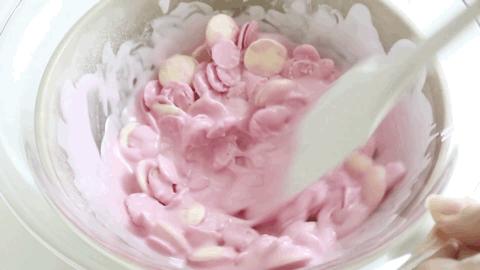 手工巧克力情人节礼物教程,巧克力糖葫芦草莓情人节