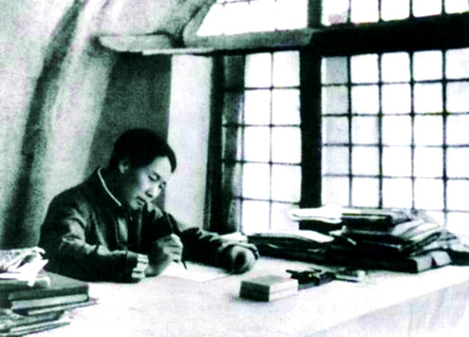 记忆：中国*产党共**领导抗战的十大精神*器武**