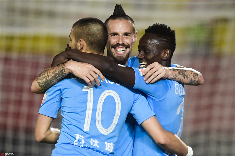 鲁能泰山中超第十轮,北京中赫国安对战山东鲁能泰山