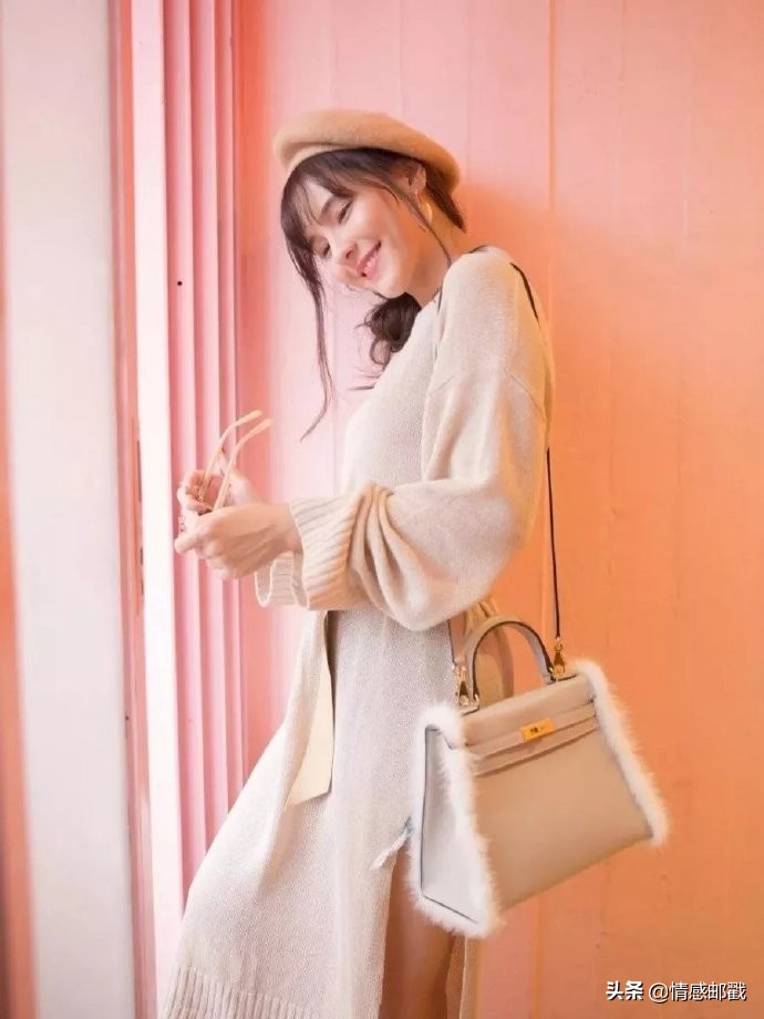 泰式小清新李海娜，笑起来眉眼弯弯的，真的甜到心坎里去了