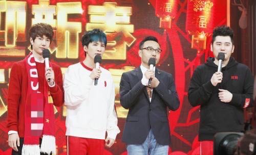 小五跪谢汪涵,当年天天向上小五金恩圣