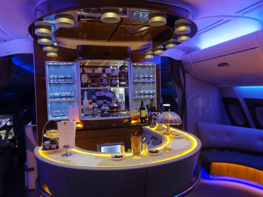 阿联酋航空a380头等舱迪拜休息室,迪拜到广州阿联酋航空a380头等舱