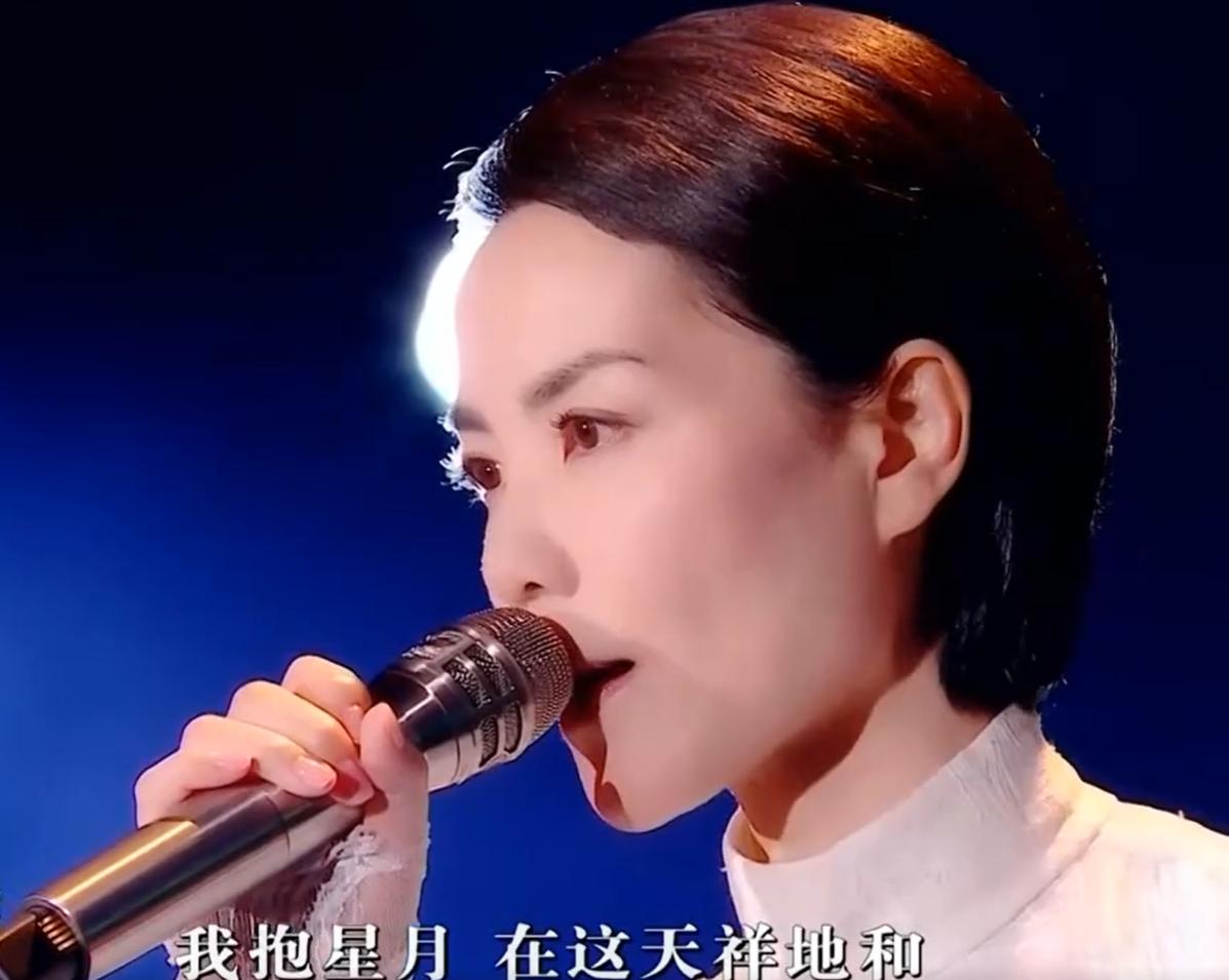 谢霆锋王菲近期同台,王菲谢霆锋罕见同台