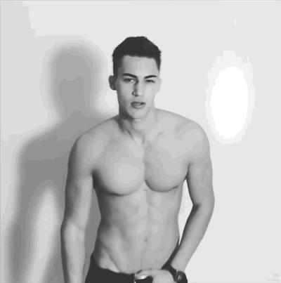 增肌喝肌酸好还是喝增肌粉好,怎么利用蛋白粉和肌酸快速增肌