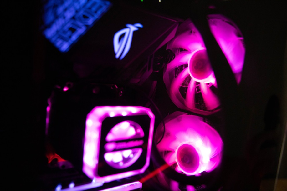 骨伽机箱水冷,怎么提升电脑性能配置