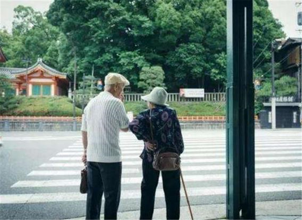 50后丁克族后悔吗,丁克族不生孩子有后悔的吗