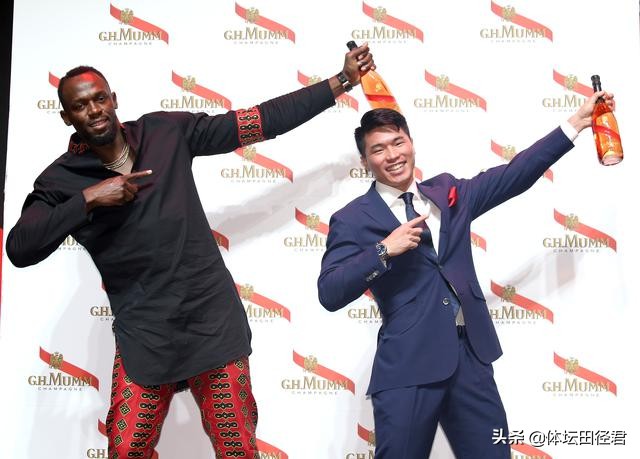 无愧世界第一人！博尔特退役3年腹肌依旧明显东京奥运或迎接班人