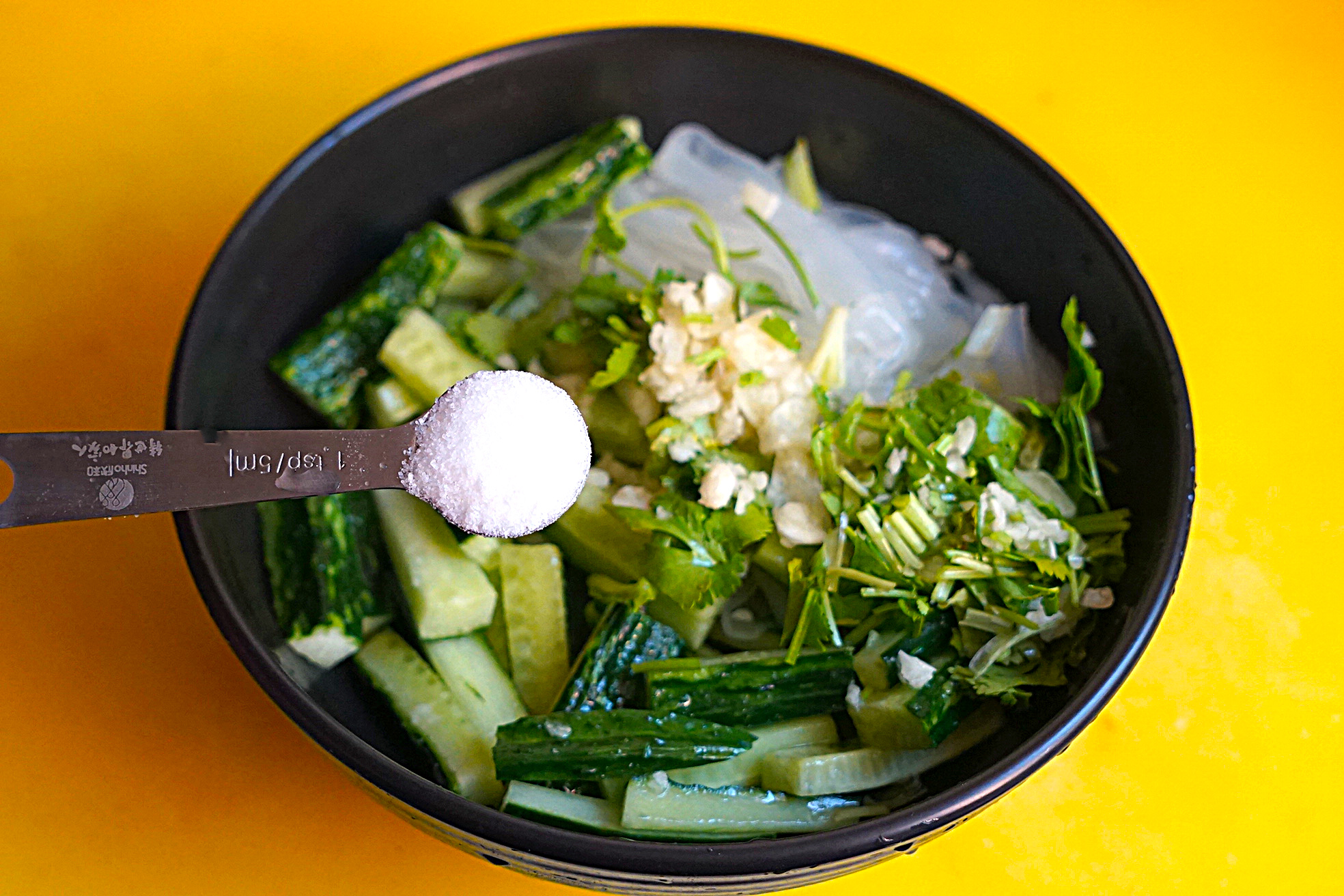 清凉爽口的凉皮怎么做好吃,凉皮凉拌菜的做法大全