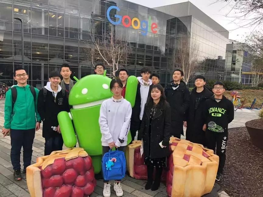 这帮人要策划去斯坦福大学玩机器人，就是价格小贵，心痛