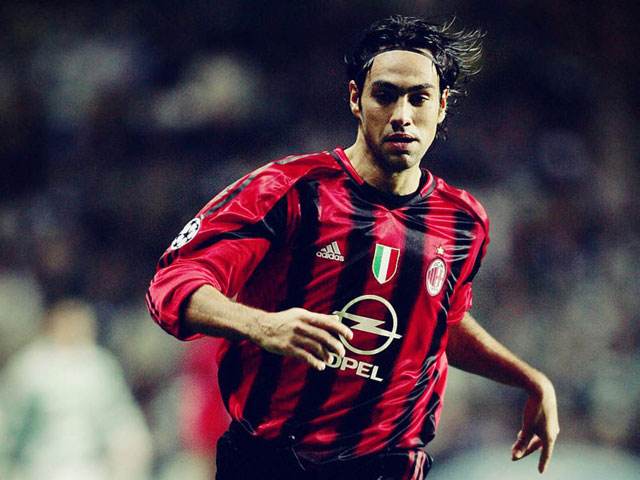 荷兰三剑客时代的米兰主力阵容,米兰忠魂