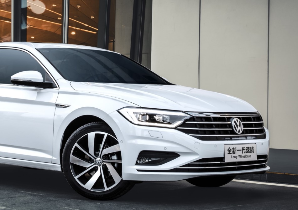 名字最长的大众车来了，明明与思域同级，却非要挑战雅阁？